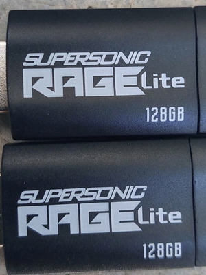 Patriot Supersonic Rage Lite 128GB USB 3.2 flash drive