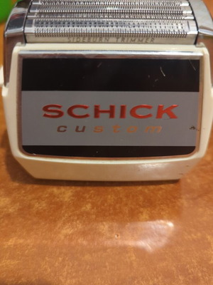 Vintage shaving machine used