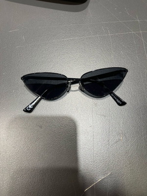 Sunglasses unused with black case