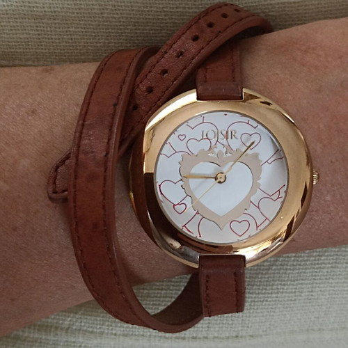 Loisir women's waterproof wristwatch like new, brown leather wrap strap