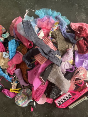 Doll clothes and accessories used
