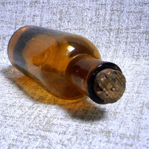 Pharmacy bottle used vintage German potassium alum