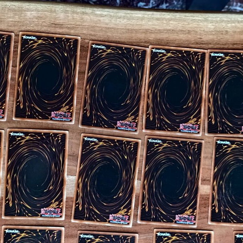 Yu-Gi-Oh KONAMI cards like new, 21 pieces