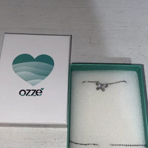 Ozze silver bracelet with bow and stones new