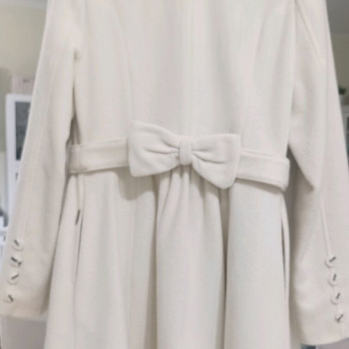 Regalinas coat like new, cream color, size S