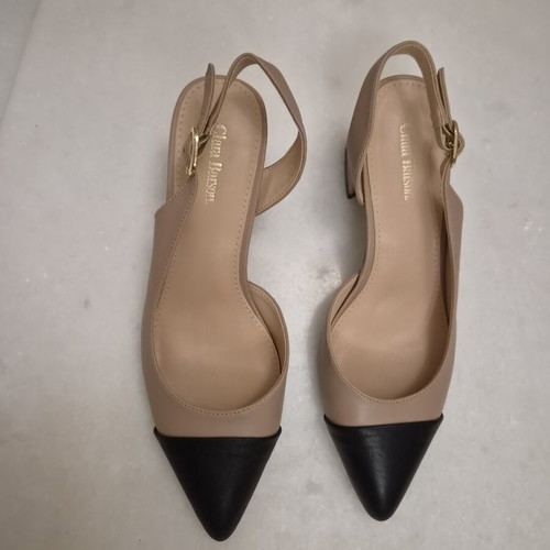 Slingback Clara Barson shoes like new, black toe, 6cm heel