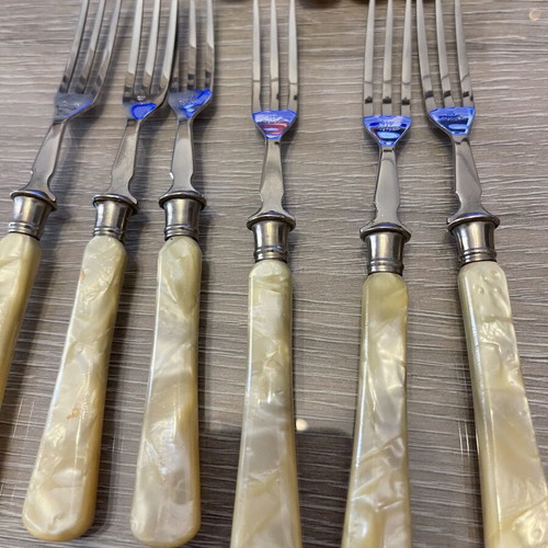 Cutlery set with mother pearl handles, 5 knives and 6 forks, used, vintage