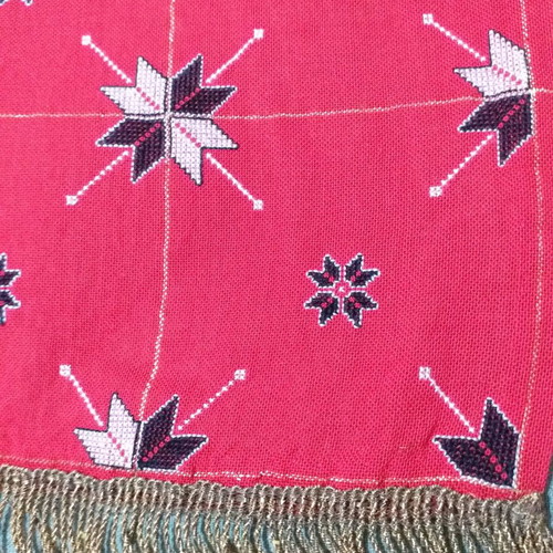 Vintage set of handmade table runners and napkins new