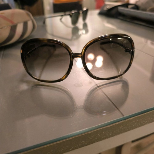 Burberry sunglasses like new women's