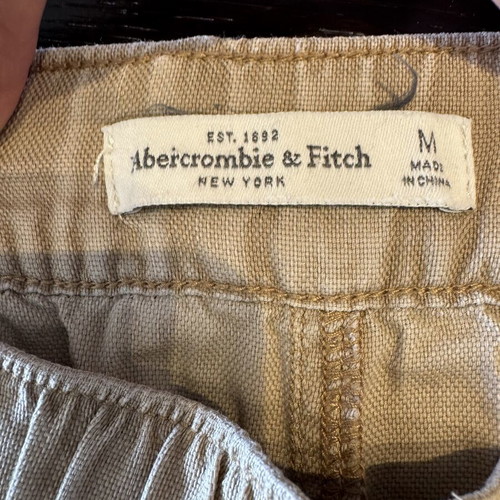 Abercrombie & Fitch women's cargo pants, beige, size M