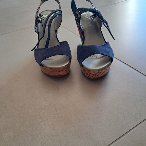Clarks women's sandals like new with blue suede and cork platform