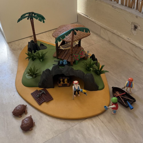 Playmobil The Pirate Island 3799 used, 1991