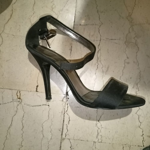 Zara satin evening sandals like new, size 38, black