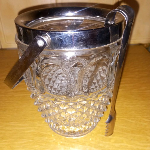 Vintage crystal ice bucket with silver-plated handle like new