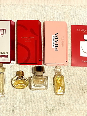 Mini perfume set Eau de Parfum like new, 4 miniatures and 4 samples