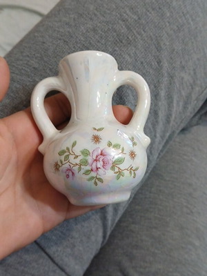 Vintage romantic mini vase like new, about 10 cm, holographic