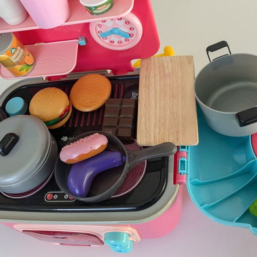 Imaginarium play kitchen used with sounds and lights