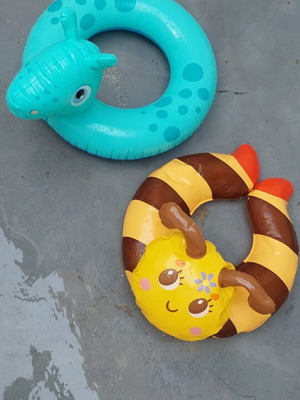 Children's life rings like new, set of 2