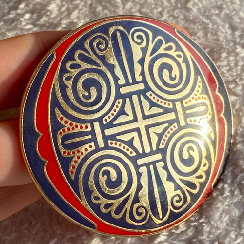 MMA Collectible Pin like new, red and blue