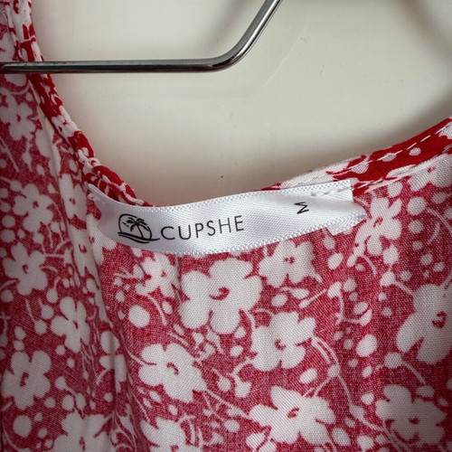 CUPSHE floral mini dress Medium like new, red-white boho