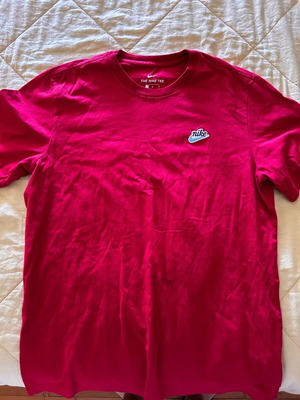 Nike Sb T-shirt medium like new, red
