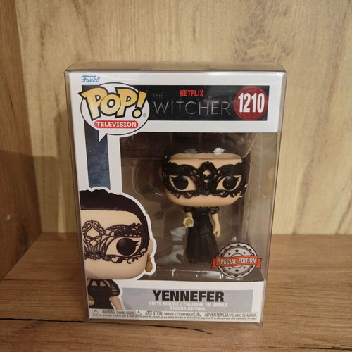 Funko Pop! The Witcher Yennefer #1210 Special Edition like new
