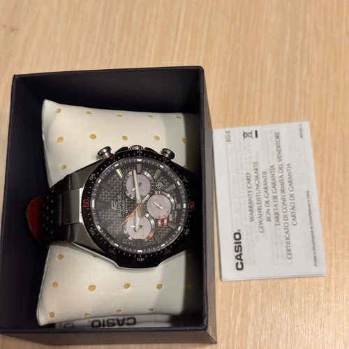 Casio Edifice EFS-S520CBL watch like new, solar powered, black leather strap
