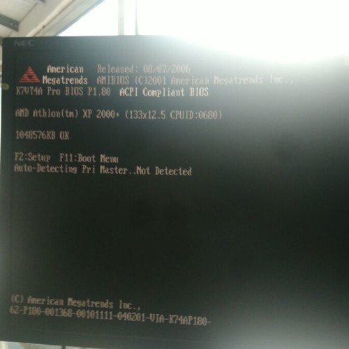 Amd Athlon 2000 XP SocketA Asrock K7VT4A KT400 KT400A used set with 1GB