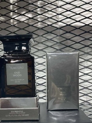 Tom Ford Oud Wood Eau de Parfum 100 ml new, authentic niche fragrance