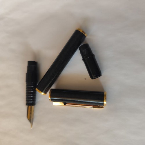 Waterman Laureat Fountain Pen like new, medium nib