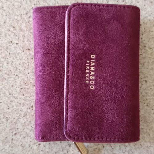 Diana & Co Firenze wallet new, magenta/plum with gold details