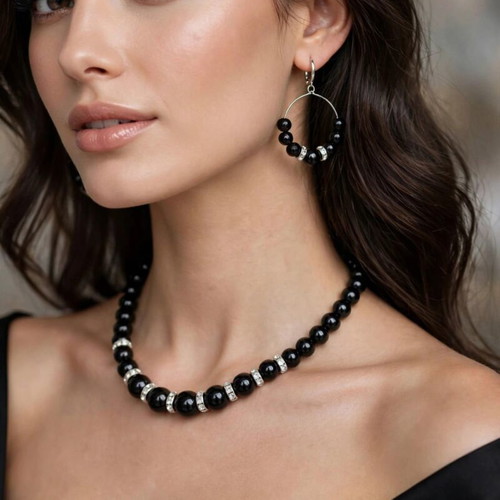 Handmade black jewellery set
