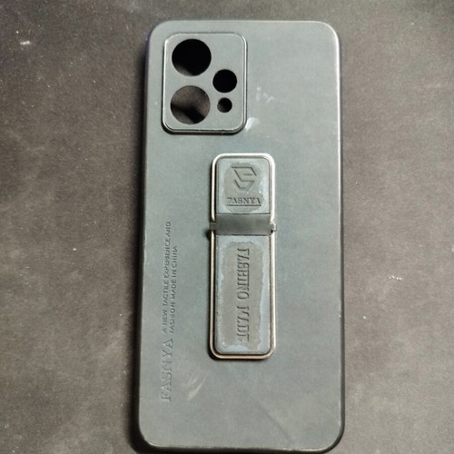 Realme 9 4G phone case used
