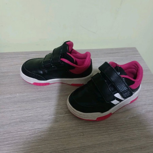 Adidas sneakers like new, size 23, black and pink