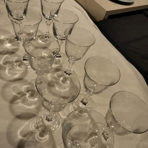 Wine glasses stemmed, like new, pack of 10