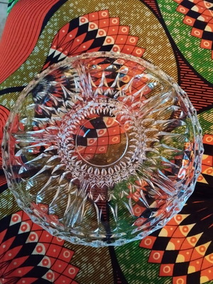 Vintage crystal serving platter with 6 compartments 27x27 cm like new
