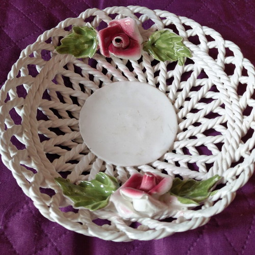 Ceramic vintage handmade platter like new, diameter 20cm