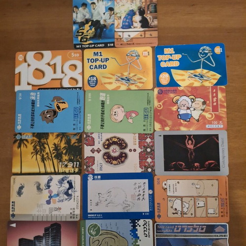 Phone cards used, pack of 112 from 20 countries with and without chip