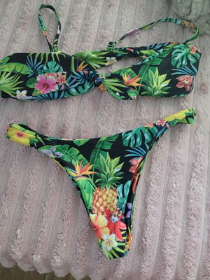 Women's bikini multicolor new, size M/L by ellievoukouti