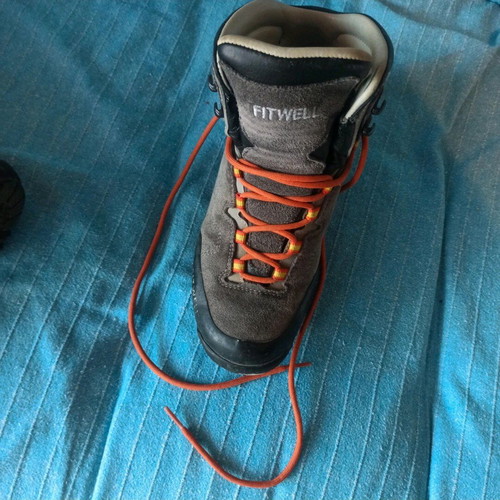 Fitwell hiking boot size 38 like new, gray