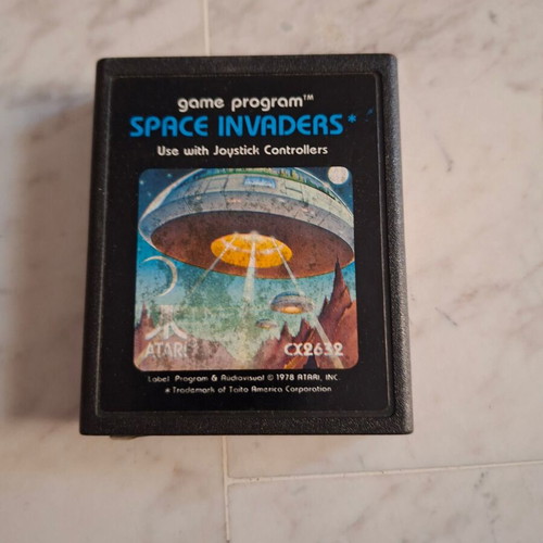 Space Invaders CX2632 cartridge for Atari 2600 used