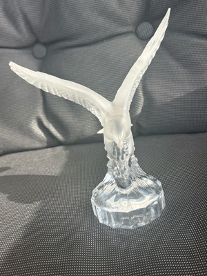 Goebel decorative eagle crystal sculpture like new