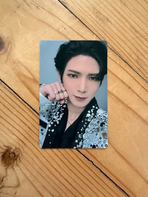 Ateez Yeosang The World EP Paradigm Tower Kpop photo card