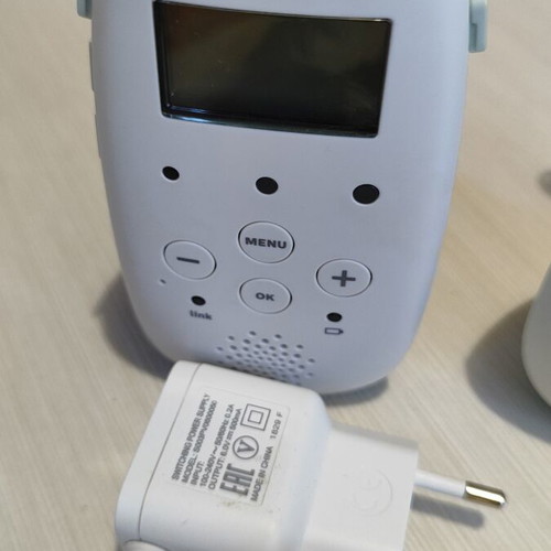 Philips Wireless Baby Monitor with Two-Way Communication and Lullabies like new