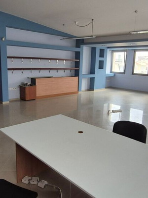 Επαγγελματικός χώρος 130 τ.μ. στον Γέρακα, σε άριστη κατάσταση