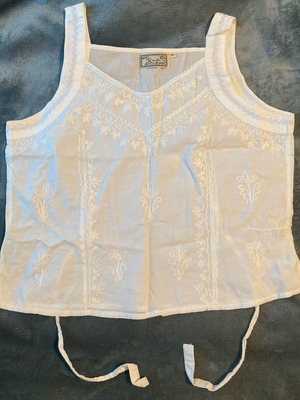 Women's blouse with embroidery unused, white, size M