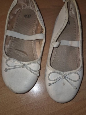 H&M ballerinas used size 29 white