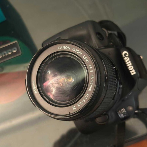 Canon EOS 100D DSLR Kit 18-55mm used, original box and case