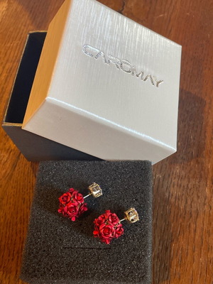 Caromay earrings red flowers and crystals new unworn