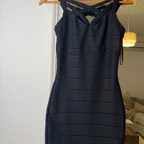 Atmosphere black dress used, fitted with bust designs XS